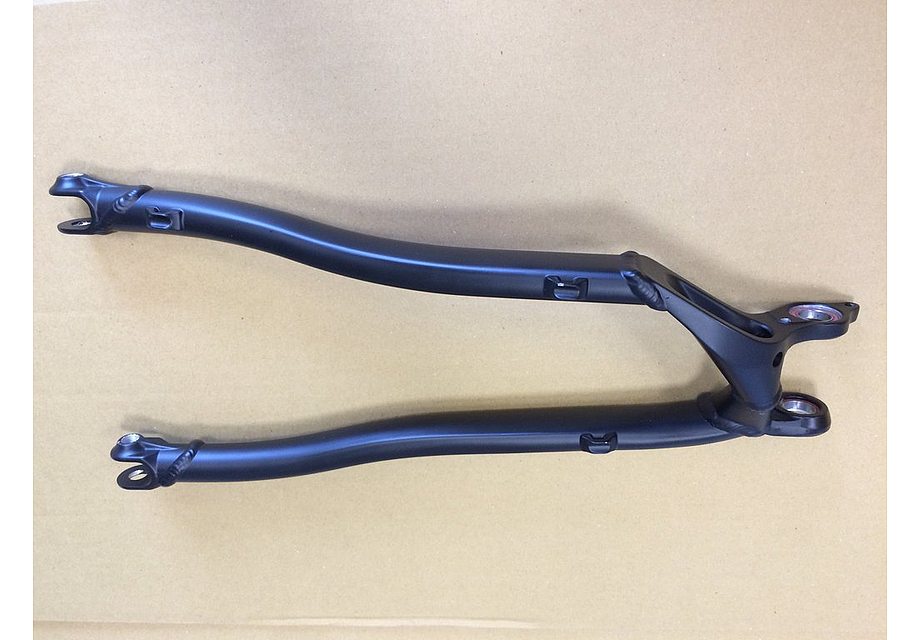 Specialized enduro chs enduro sl chainstay with bearings black no decals