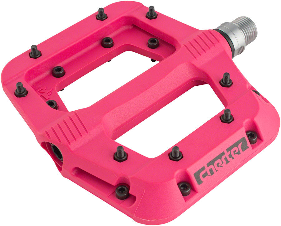 RaceFace Chester Pedals - Platform Composite 9/16" Large Magenta
