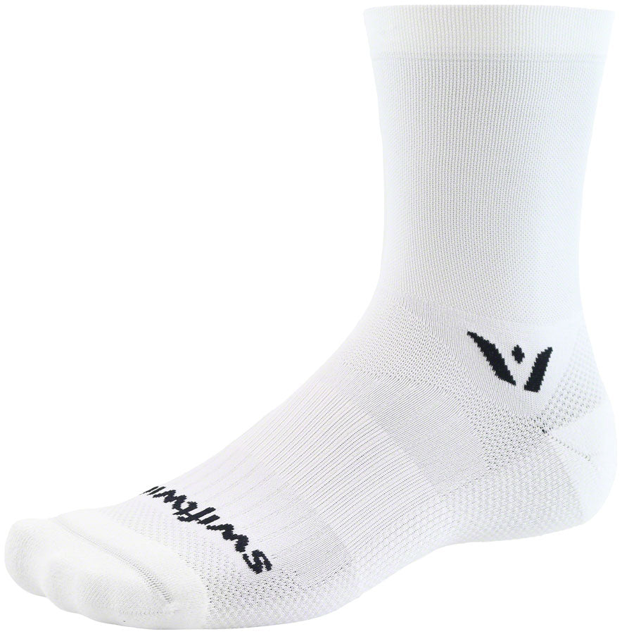 Swiftwick Aspire Mid Crew Socks - 5" White Small