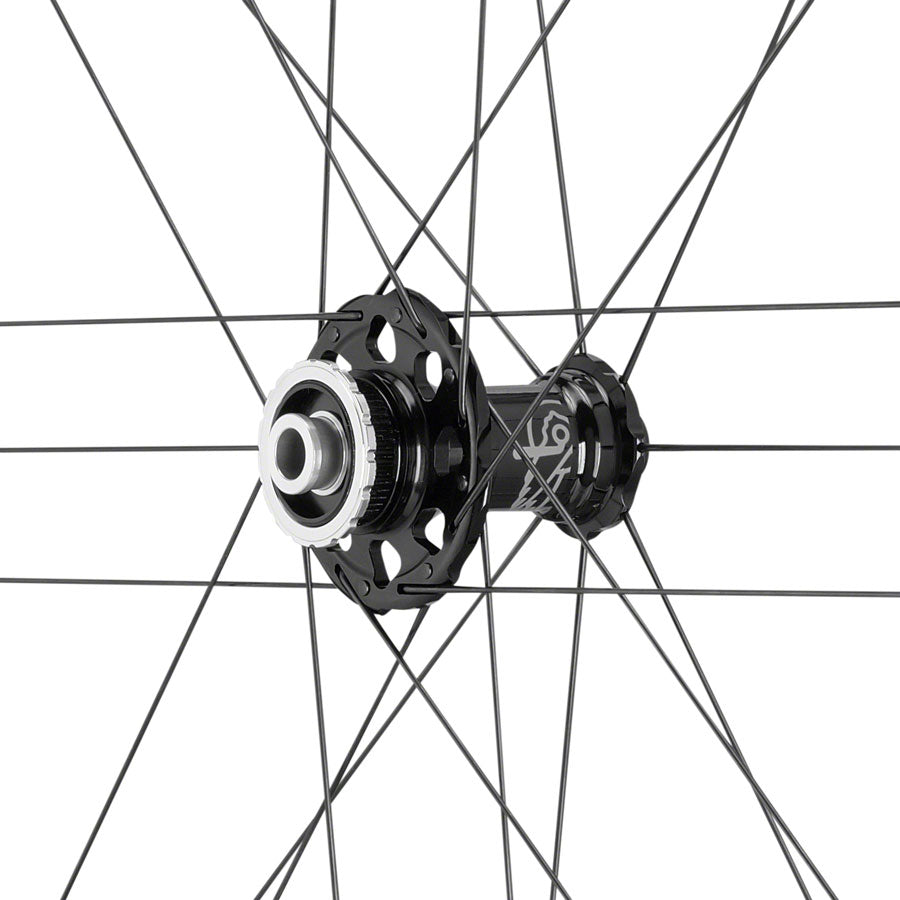 Campagnolo SHAMAL Carbon Disc Front Wheel - 700 12 x 100mm Campagnolo SHAMAL Carbon Disc Front Wheel - 700 12 x 100mm